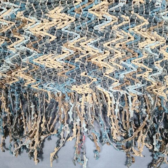 Chenille Woven Knit Open Weave Throw Blanket Chevron Pattern With Fringe Ocean - Picture 3 of 12
